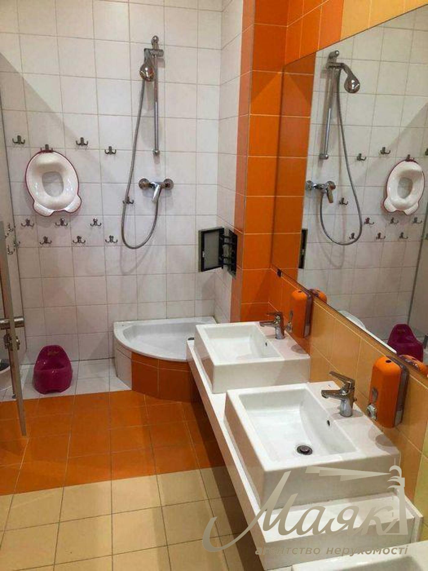 Продаж комерції 334м2, ЖК Централ Парк