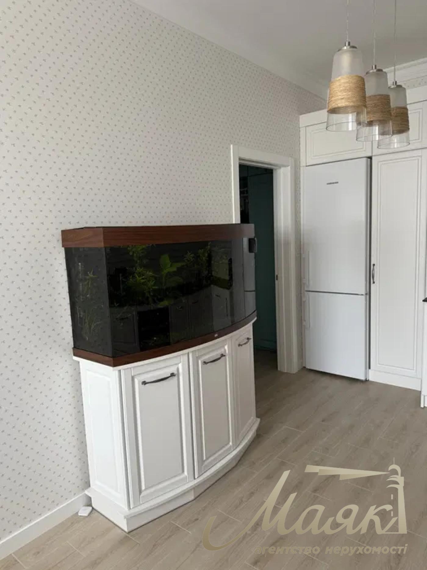 Продаж 2-к квартири в ЖК Граф Толстой, Центр