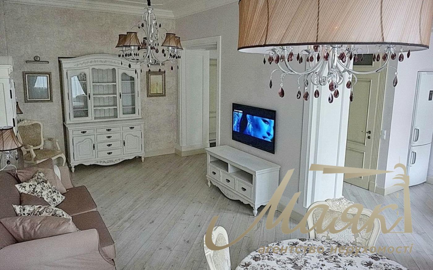 Rent 3-room apartment on Khreshchatyk 23, Center