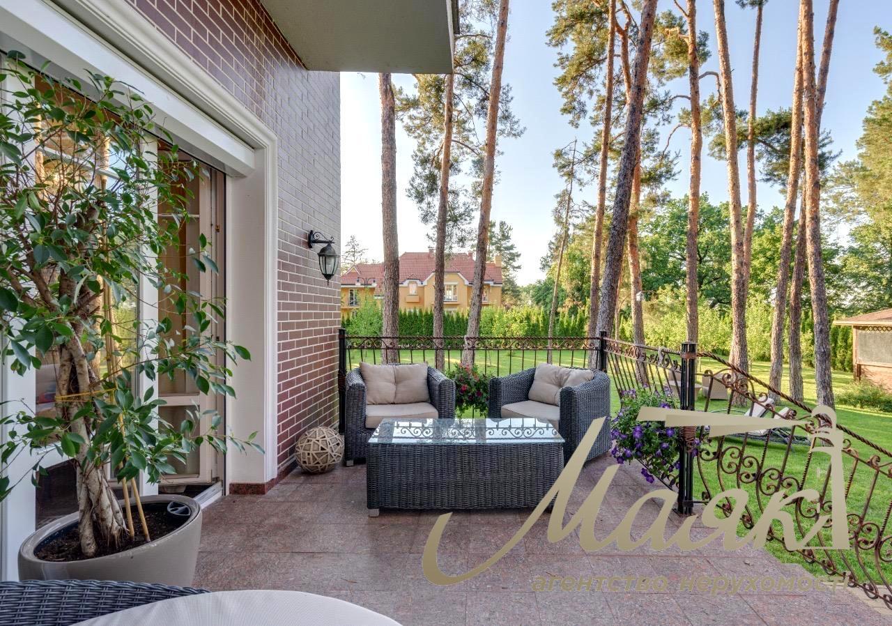 Оренда будинку в Конча-Заспі, КМ "Французьке містечко" 650 м² ділянка 30 соток вул. Лісова