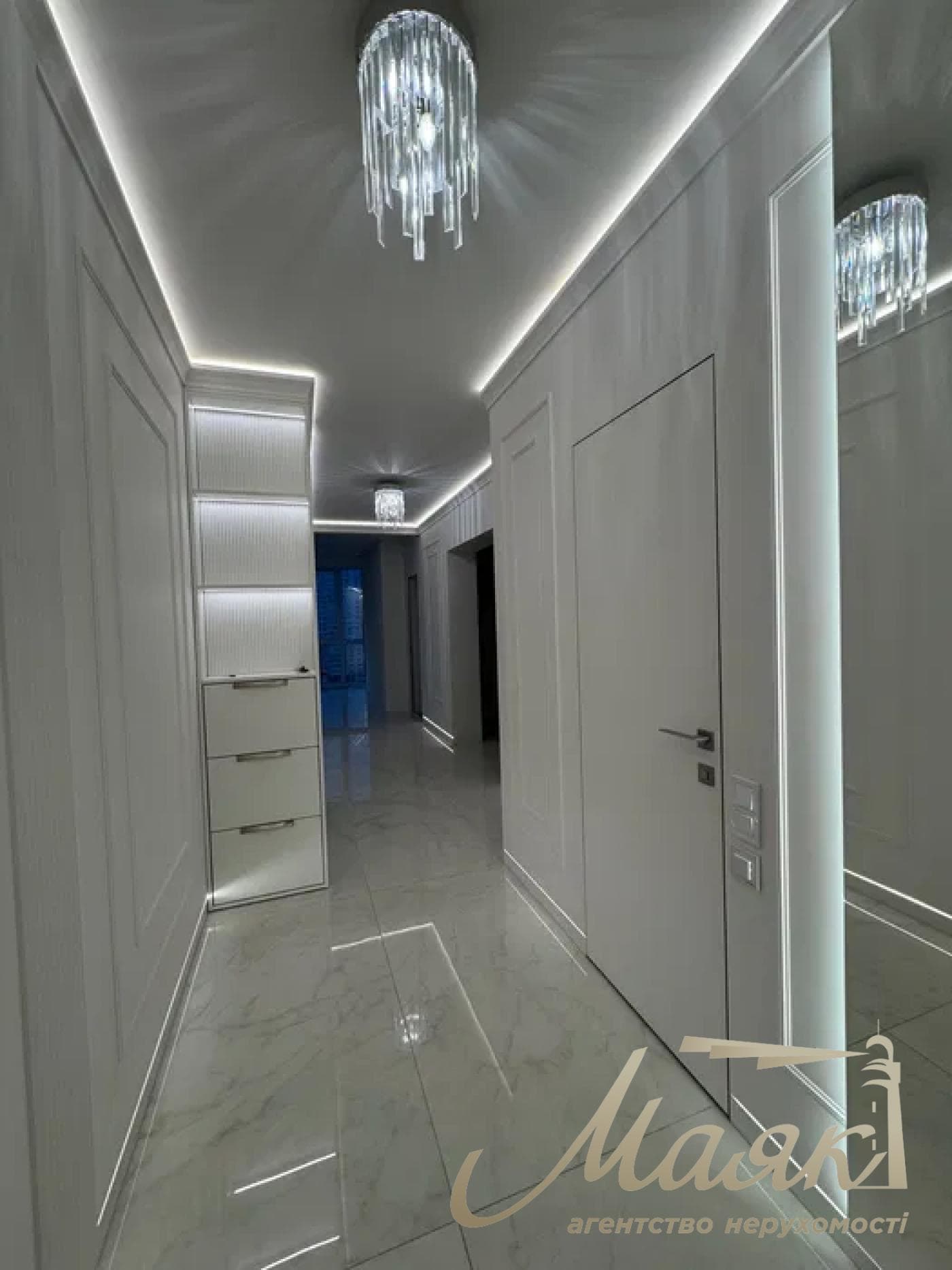 Rent 3k apartment in LCD Barvinok, Dniprovsky district, invertor
