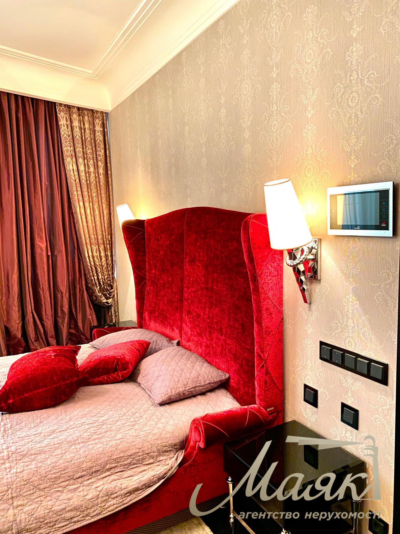 Продаж пентхауса 355м2, вул. Срібнокільська, 12, Позняки