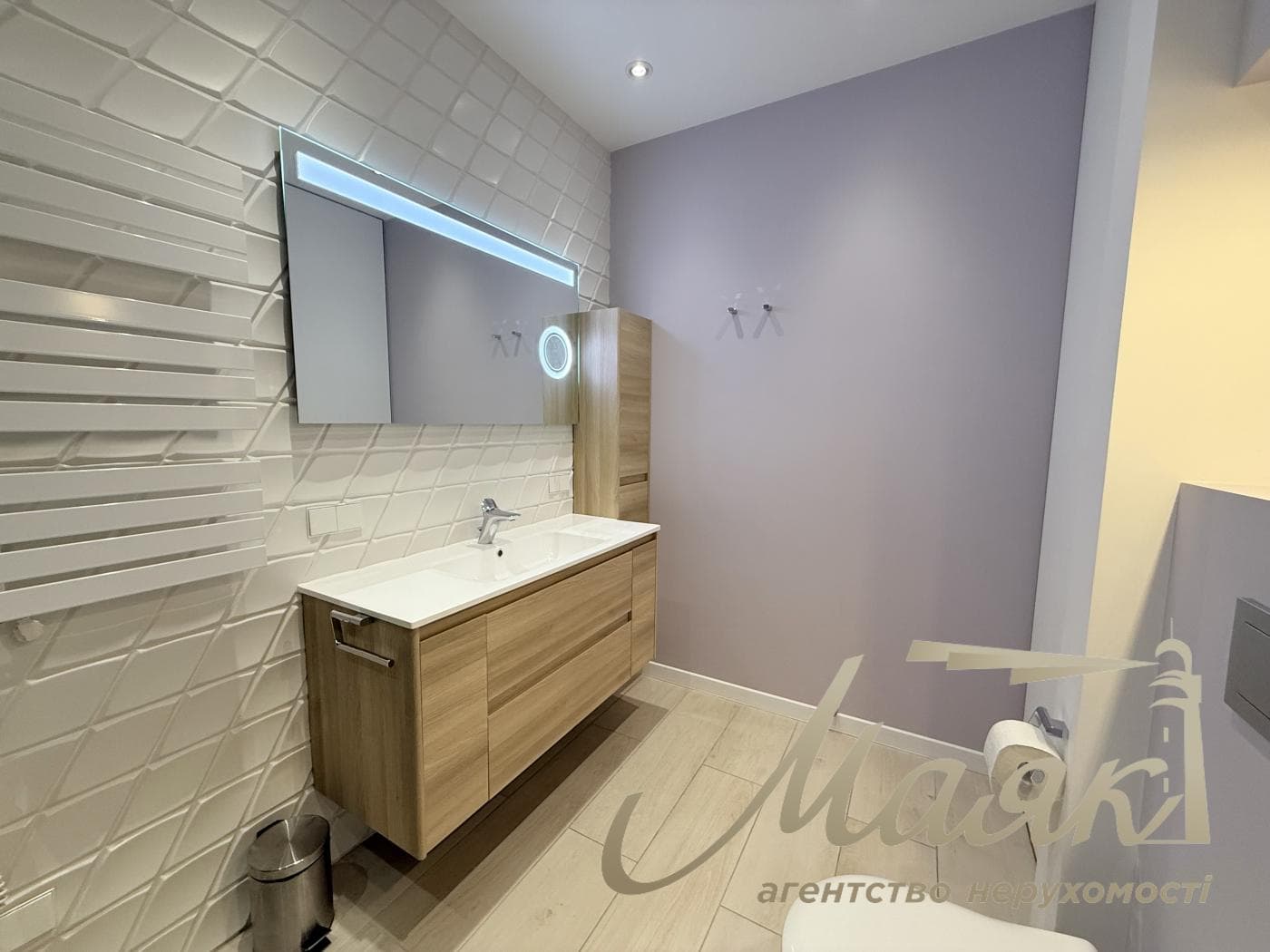 100-square-meter penthouse for rent in the Podvysotsky residential complex, Podvysotsky Street