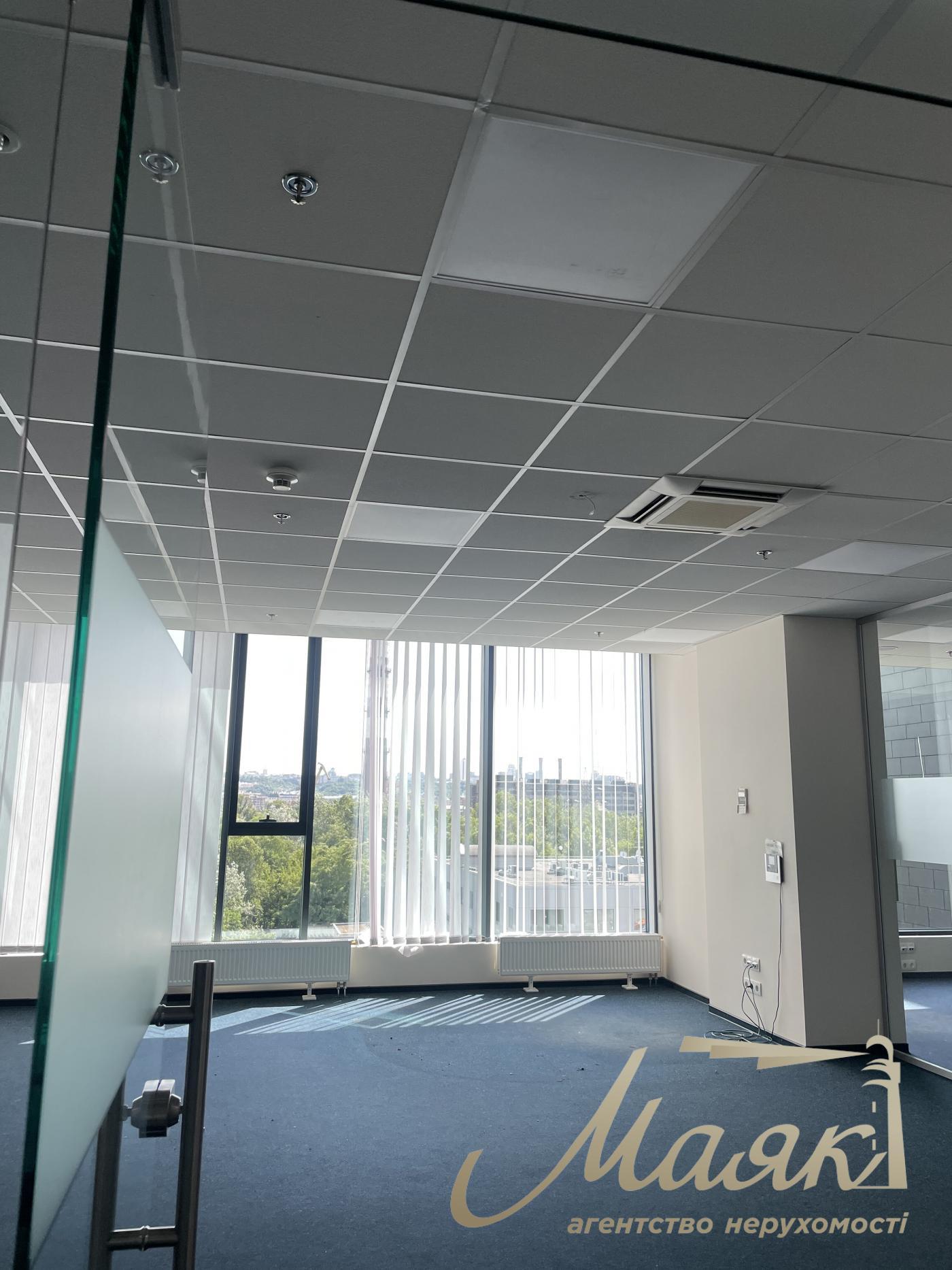 Office for rent 1150m2, SP Hall Business Center, 28A Stepana Bandery St.