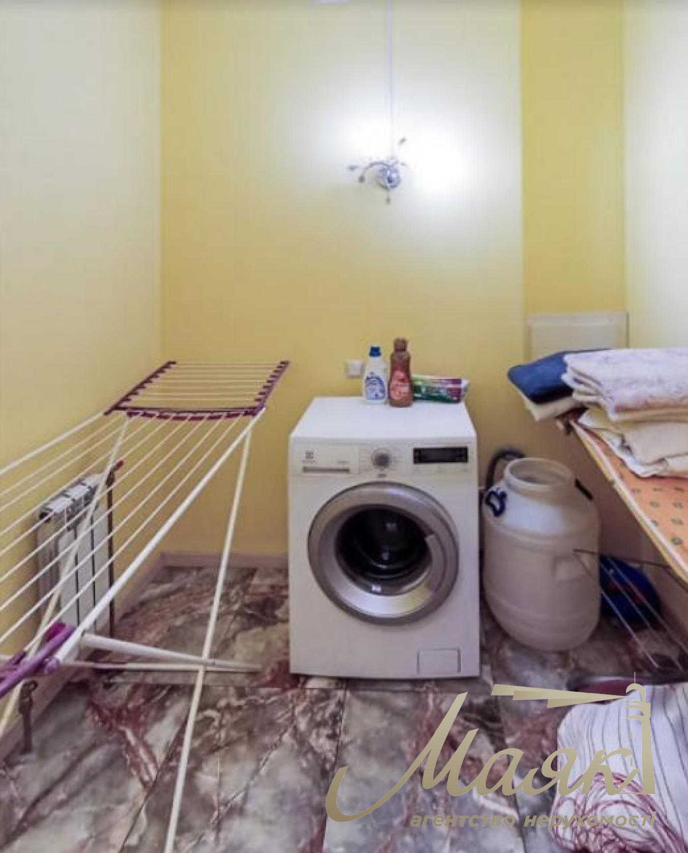 Продажа двухуровневой 4к квартиры ул. Гната Хоткевича, Черниговская