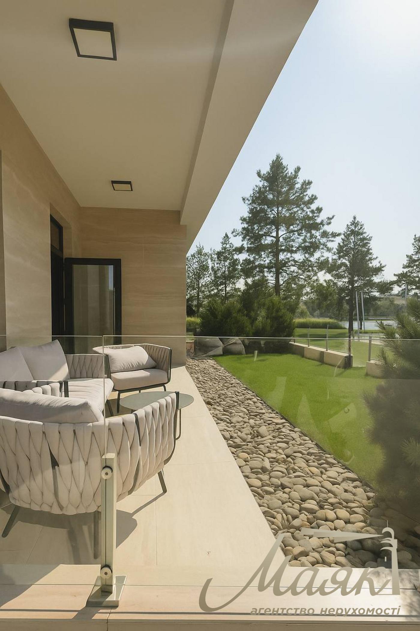 One bedroom apartment for sale 128.52m2 Residential Complex Park Lake City
