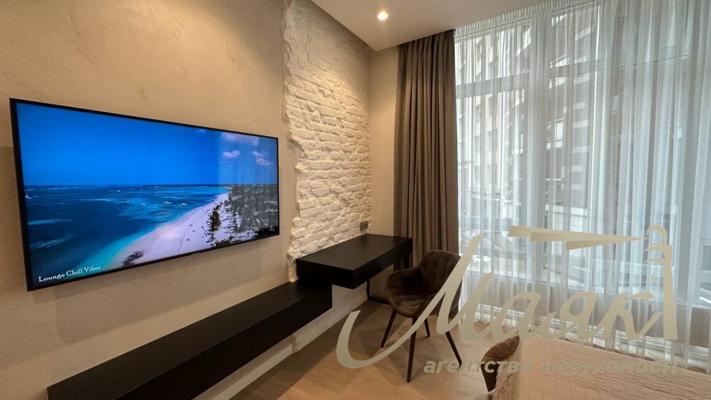 Продаж квартири 144 м2 у ЖК Бульвар Фонтанів, вул. Саперне Поле, Печерськ, Київ