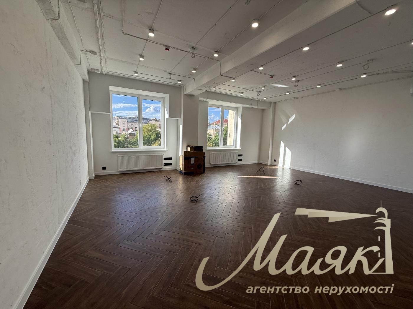 Оренда / Офіс / вул. Хрещатик, Центр, Київ