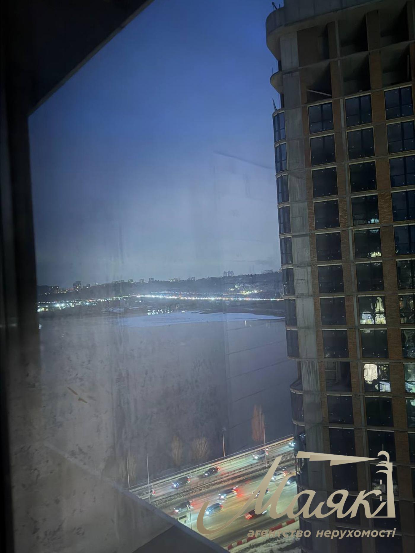 Продаж 2-кімнатної квартири з видом на Дніпро в ЖК GREAT, Осокорки, Київ.