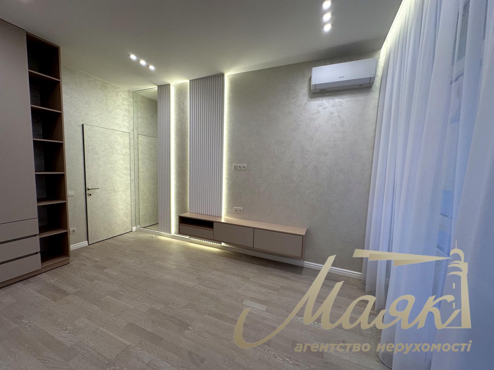 Продаж 3-х кімнатної квартири в ЖК Бульвар Фонтанів Саперне Поле вул., 5