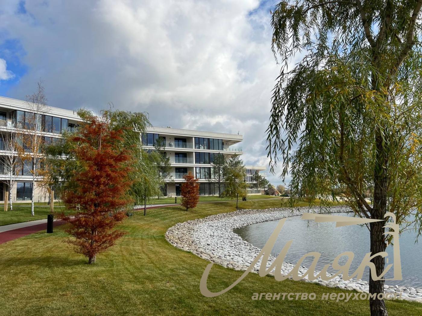 Sale of a 3-room apartment with a view in the Park Lake City residential complex, Podgortsy, Novoobukhovskoye direction.