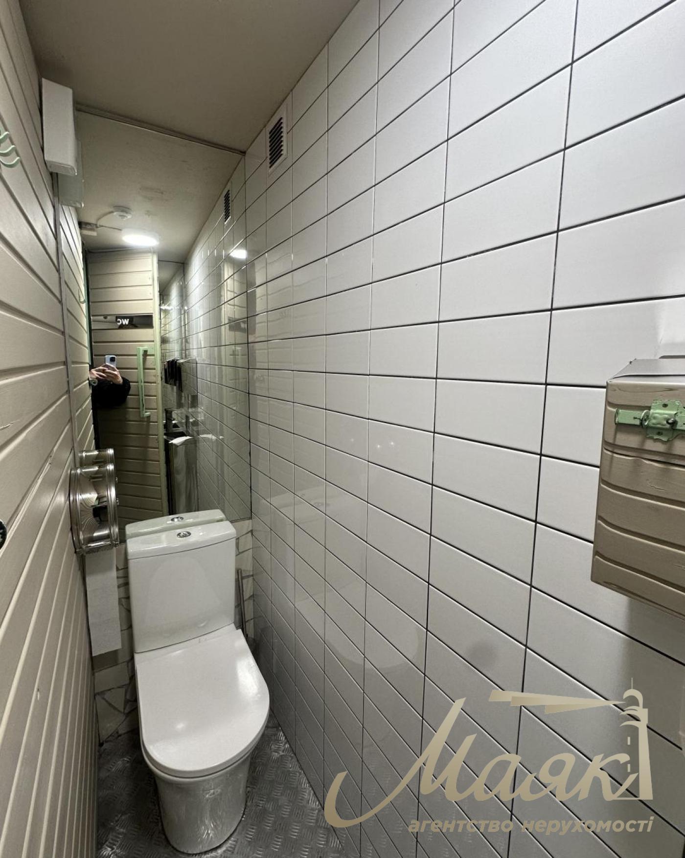 Оренда приміщення (65м2) по вул. Володимирська 69