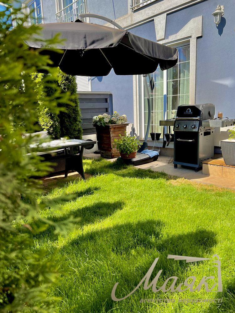 Townhouse for sale 180m2 in Lesniki