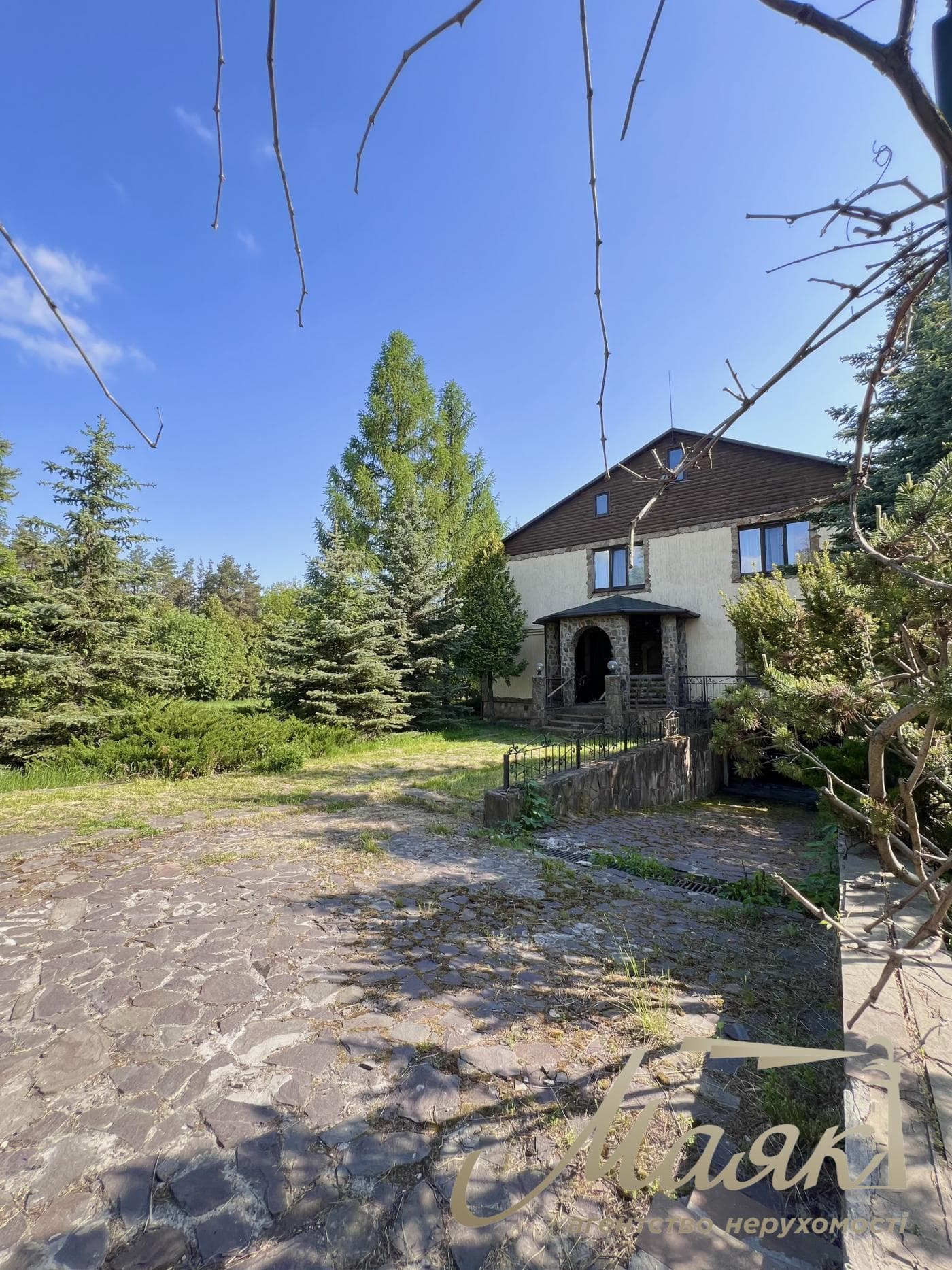 Продаж 3-х поверхового будинку 380м2, Крушинка