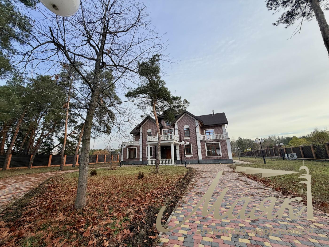 Продажа дома 418.6м2 с выходом до воды, участок 50 соток в КГ "Dream Village", с. Лебедевка