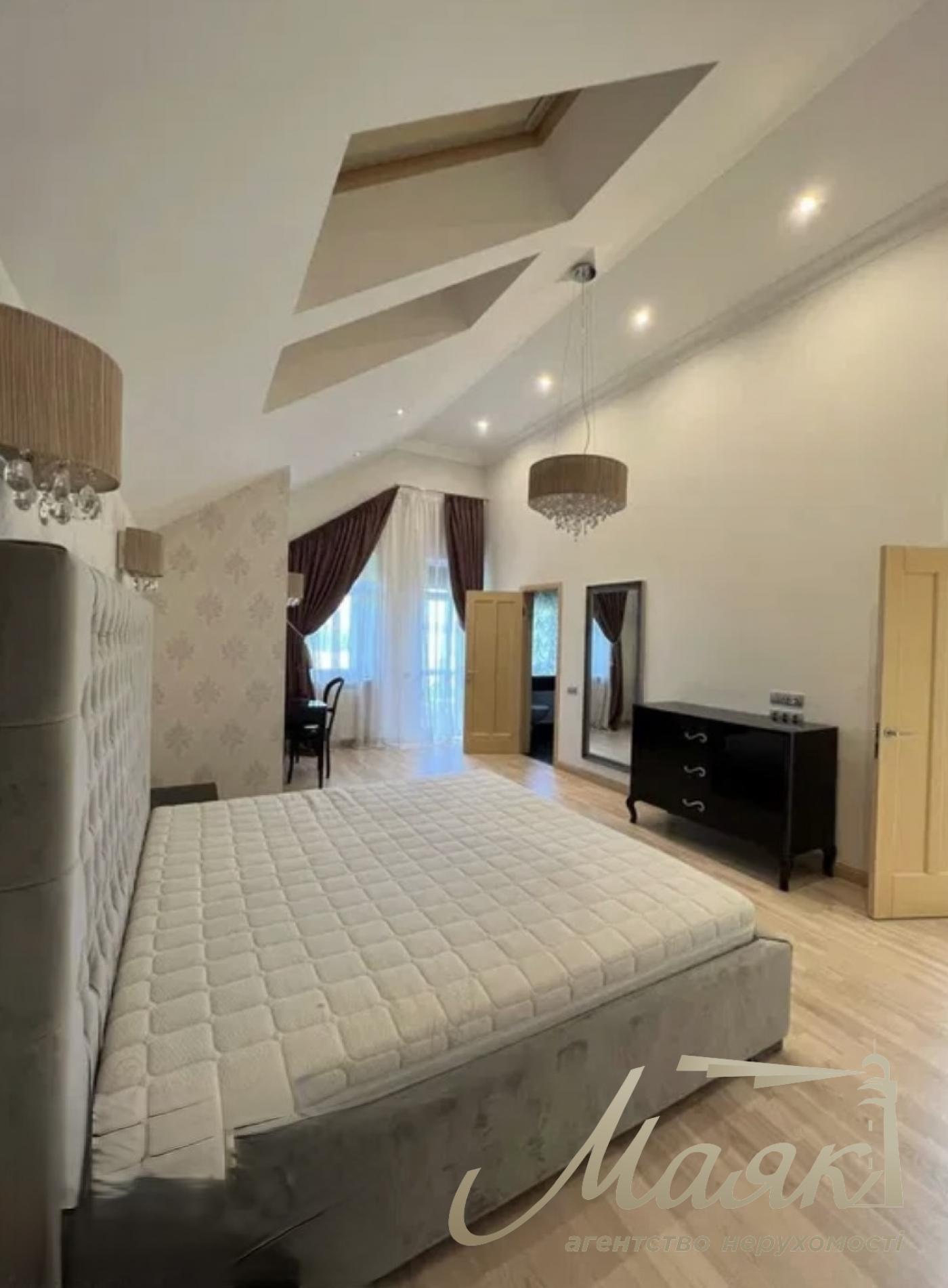 Оренда будинку 400м2 СМТ Козин/Конча-Заспа. Б. Дамба. Оренда будинку.