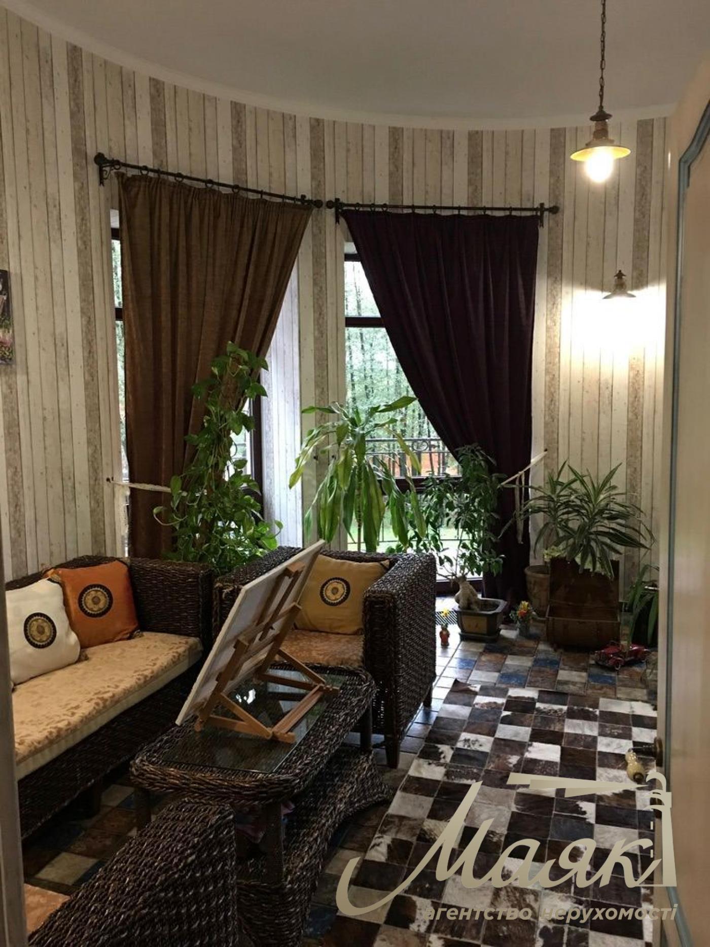 House for sale 1000 m2 Gostomel