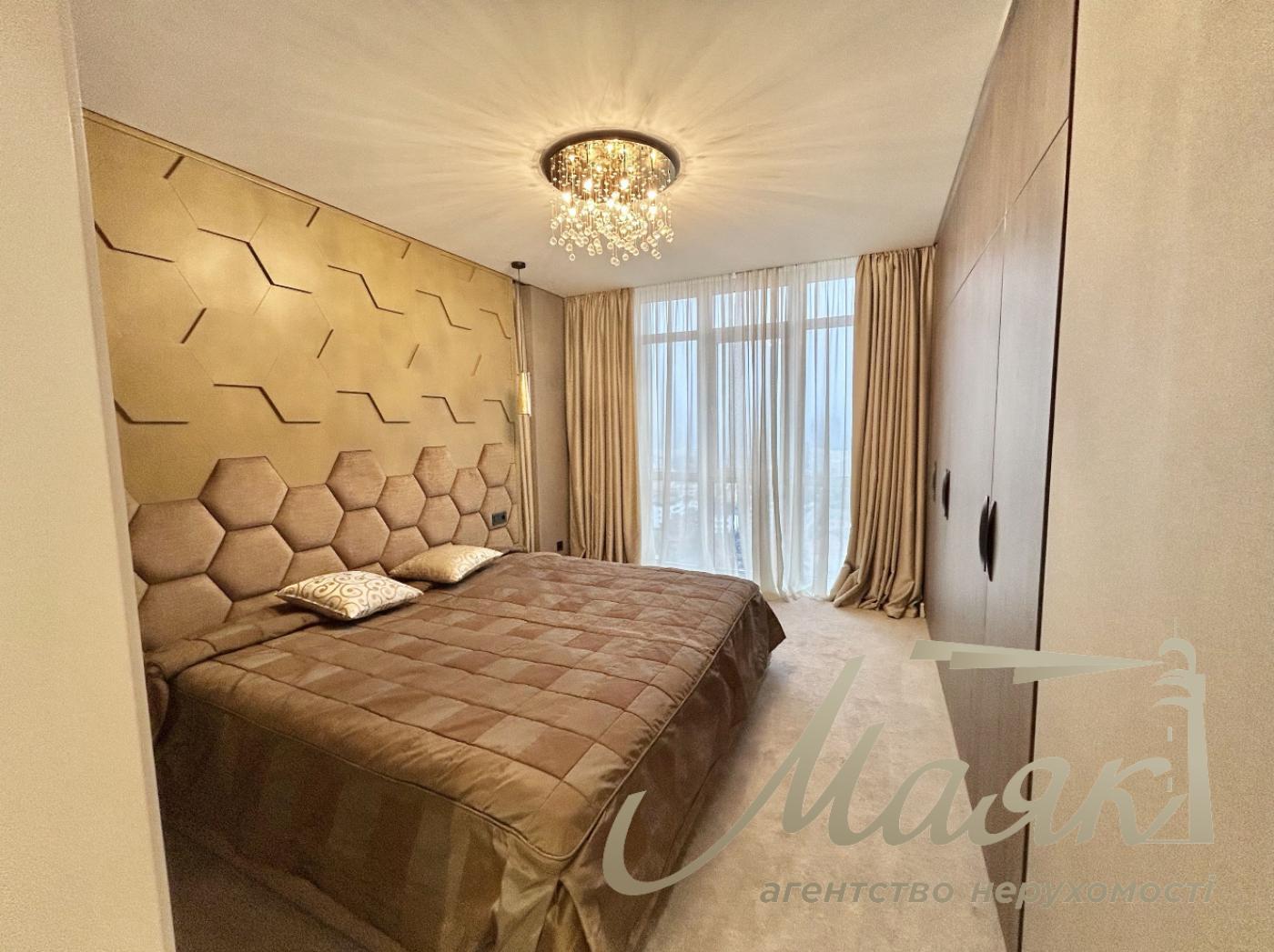 Аренда 1к 80м квартиры в ЖК Подвисоцкий, Печерский район