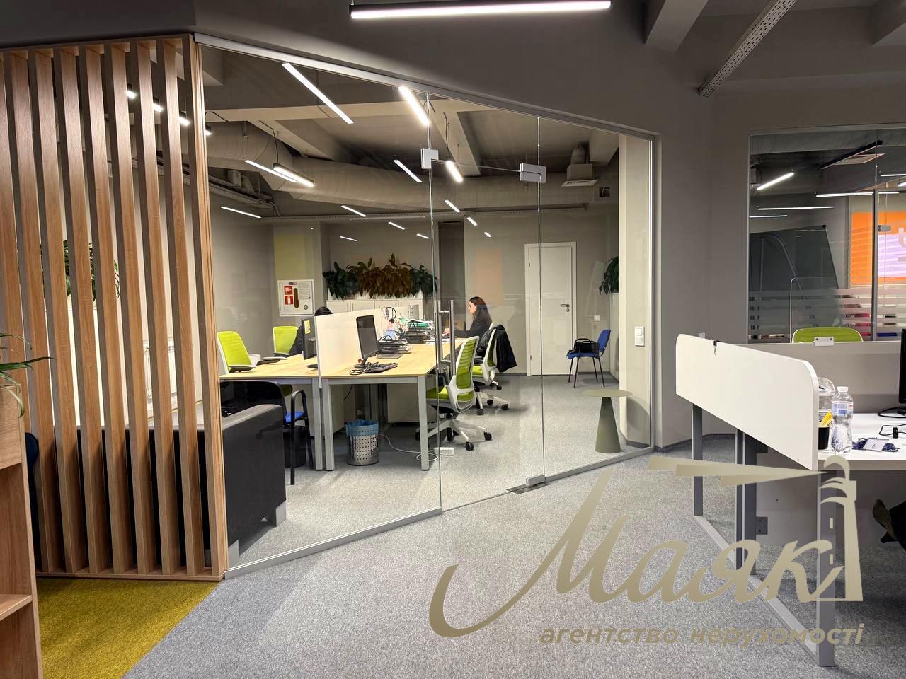 Office for rent in BC Europassage 372 sq.m. on Semy Prakhovych str. (Gaidara), 58/10