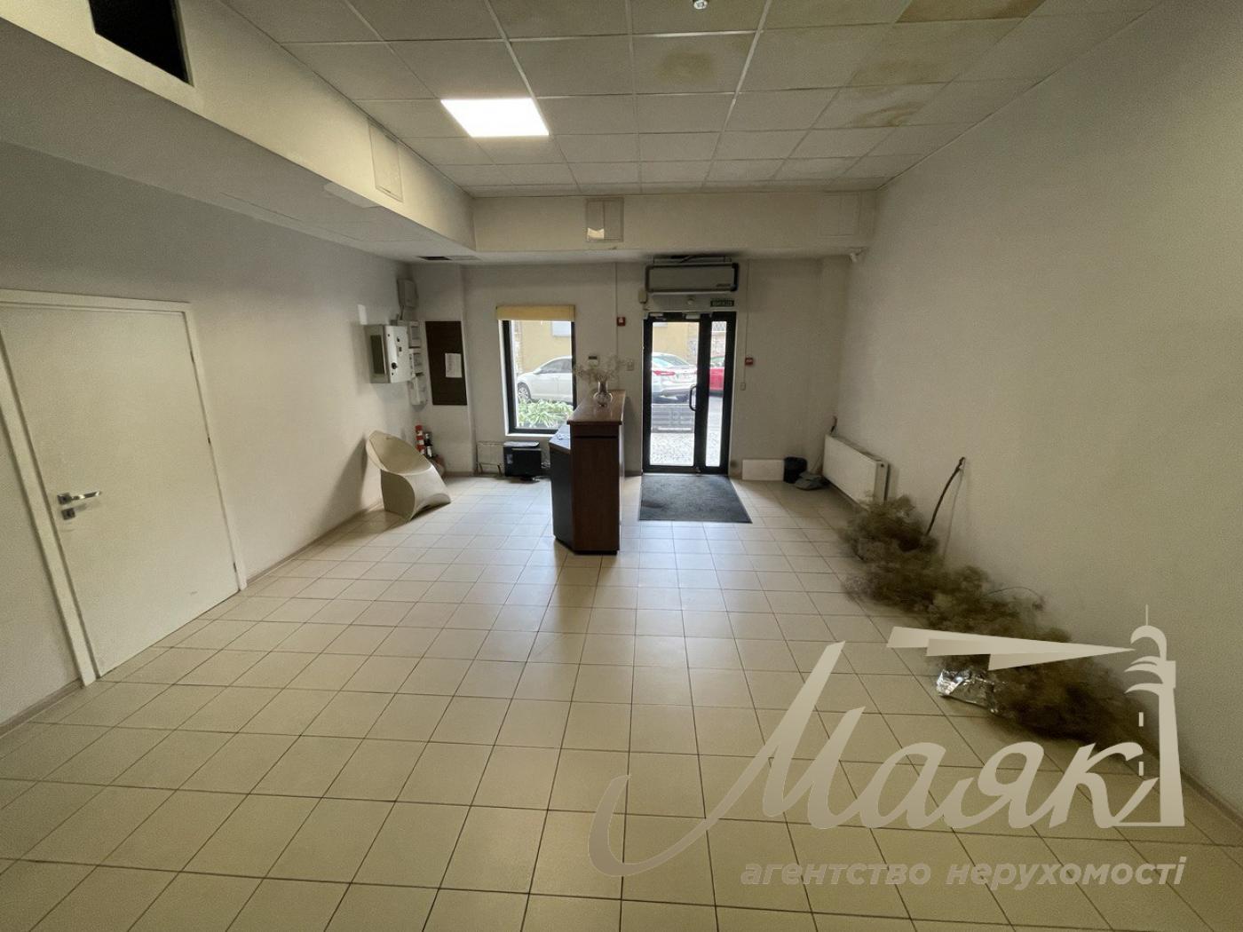 Rent of premises 130m2 with its own entrance in the center, Antonovich