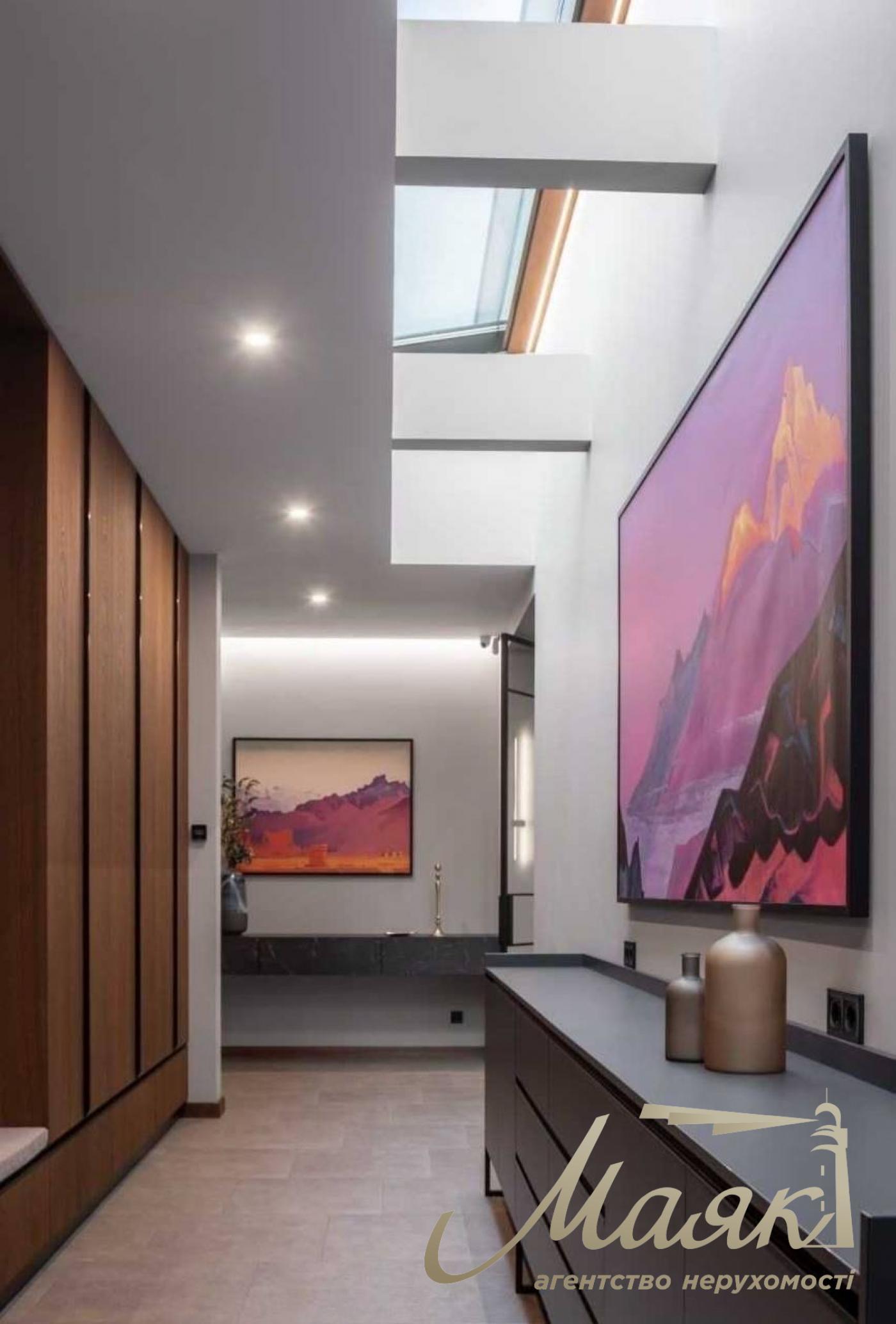 Sale of an exclusive house in Lesniki