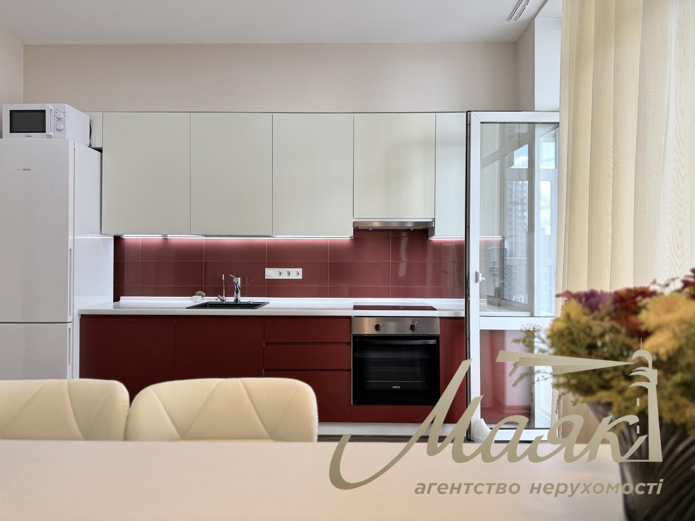 Rent 1-bedroom apartment 55 m² in LCD "Novopecherskie Lipki" str. Dragomirova, 20, 11th floor, Pechersk district, Kiev.