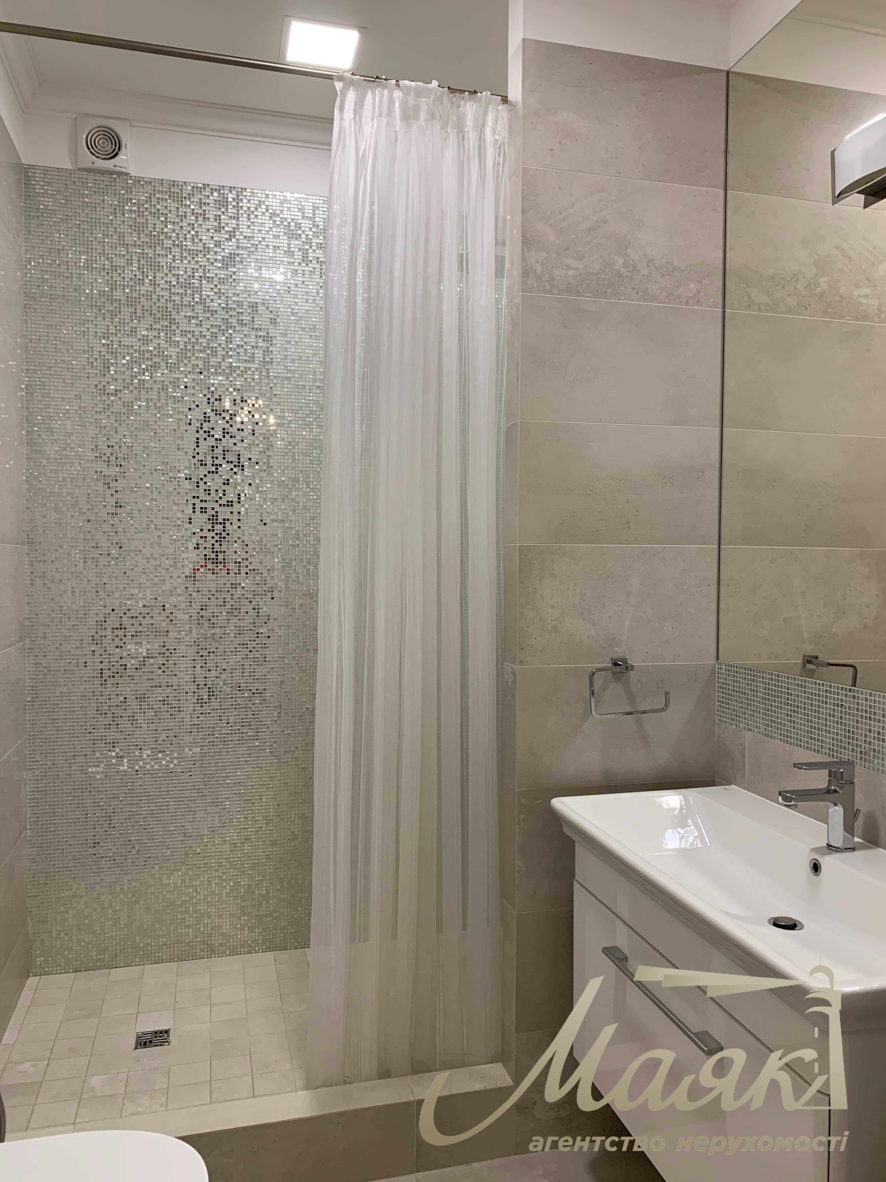 Аренда 1-комнатной квартиры 57м2 в ЖК Бульвар Фонтанов ул. Саперное Поле 3