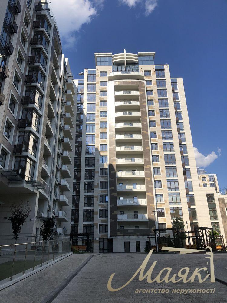 Продаж квартири в ЖК "Бульвар Фонтанів" ул. Саперне поле -5.