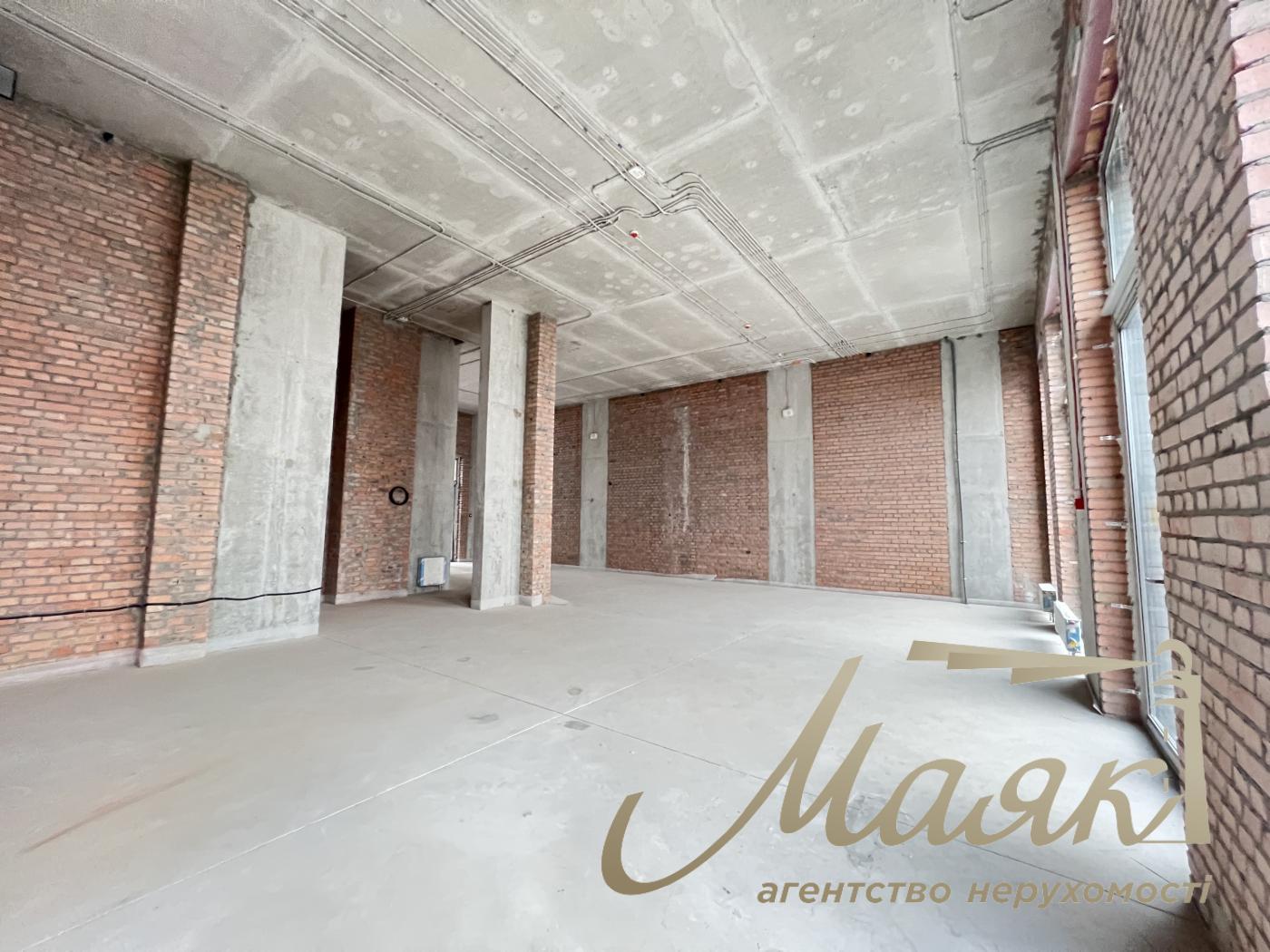 Rent of facade premises 130 m2, club house Illinsky House.