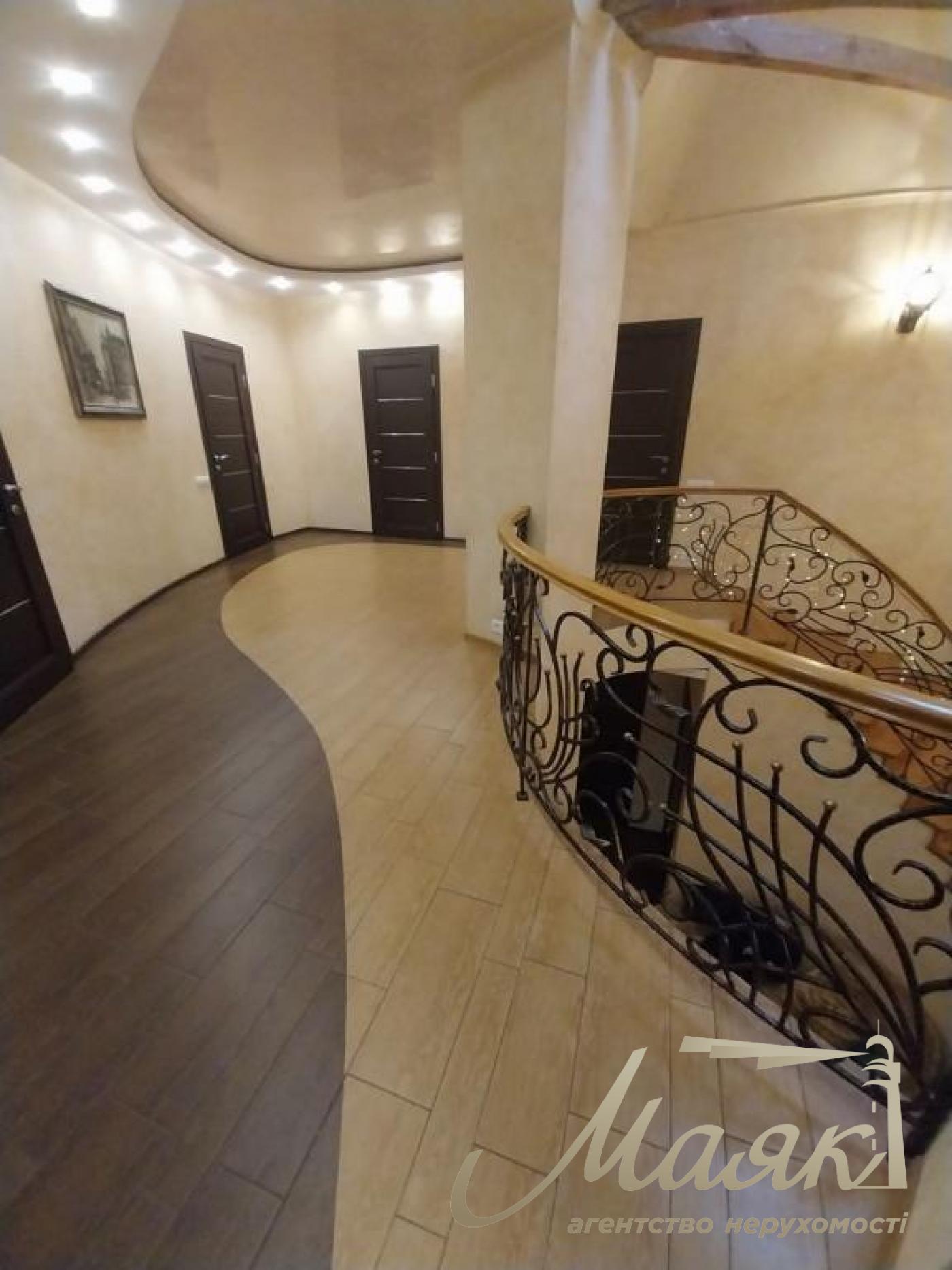 Продаж будинку 262м2 з меблями і терасою, в с.Чапаєвка/Віта-Литовська, Київ