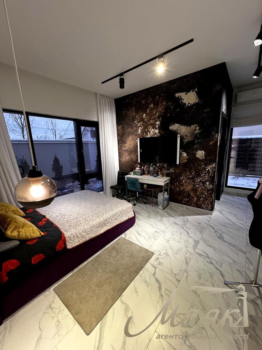 Оренда будинку з басейном 320м2 Петропавлівська Борщагівка