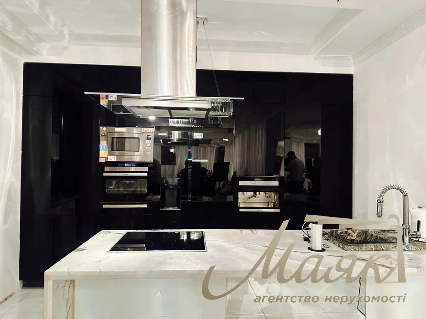 Продаж 2-кімнатної квартири вул. Павлівська, Солдатська Слобідка