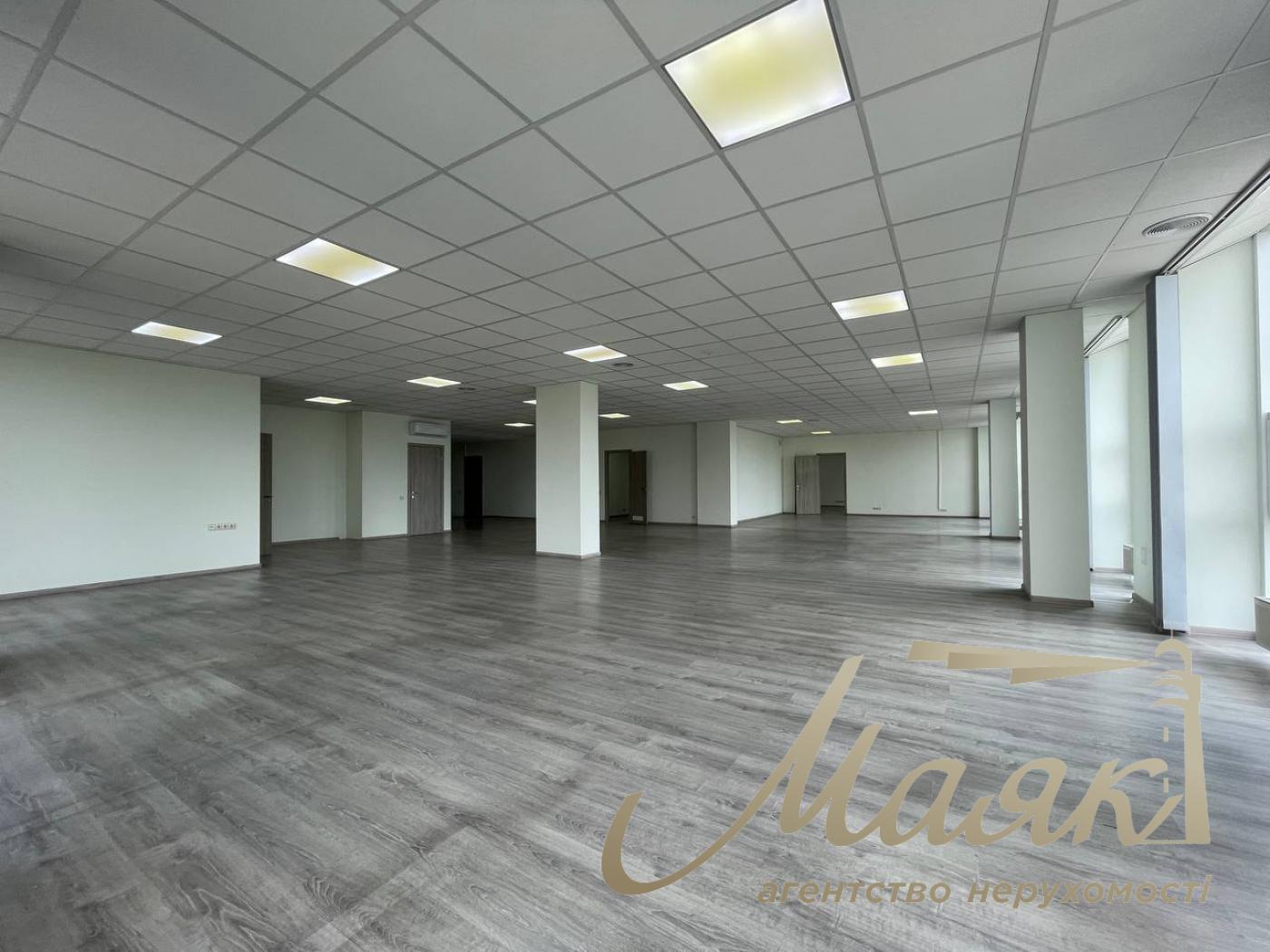 Office for rent 540 sq.m Business Center Star Center Solomenskyi district, Lobanovskyi Avenue