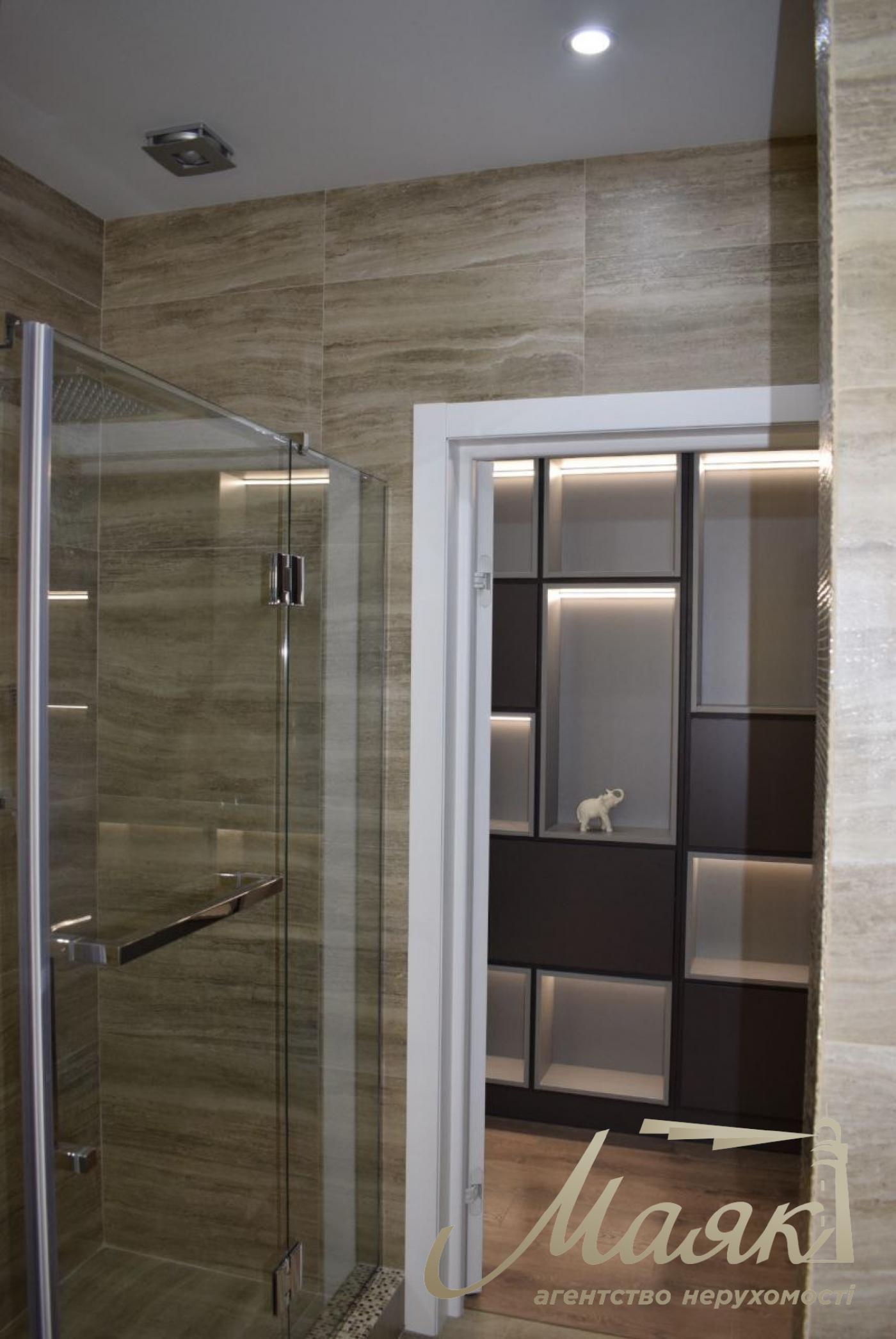 Продаж 1-к квартири 70М2 Бойчука Михайла вулиця 41 ЖК "Новопечерська Вежа"