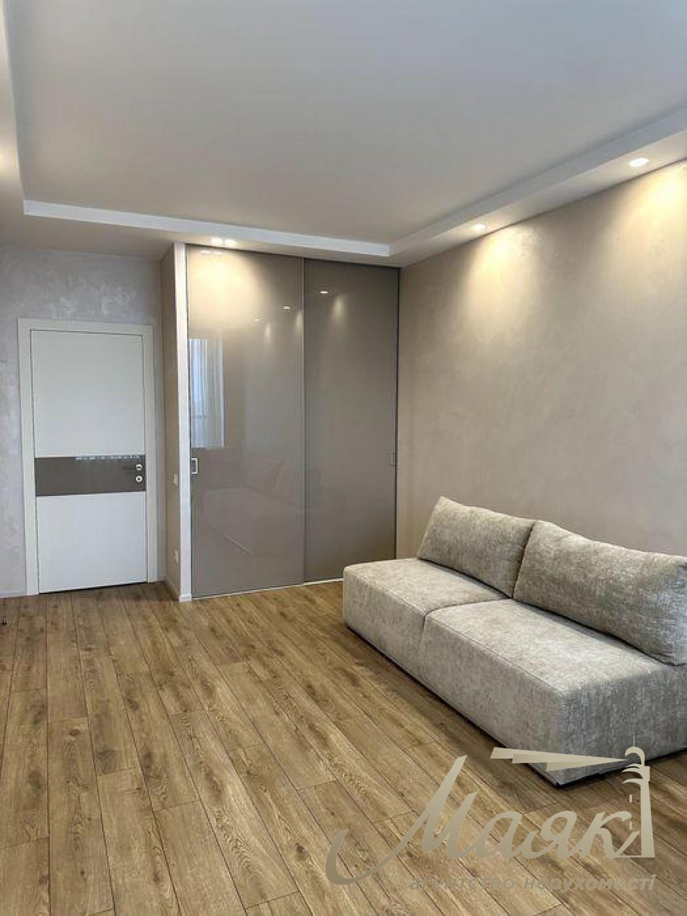 Продається 2-х кімнатна квартира з якісним ремонтом у ЖК Victory V.