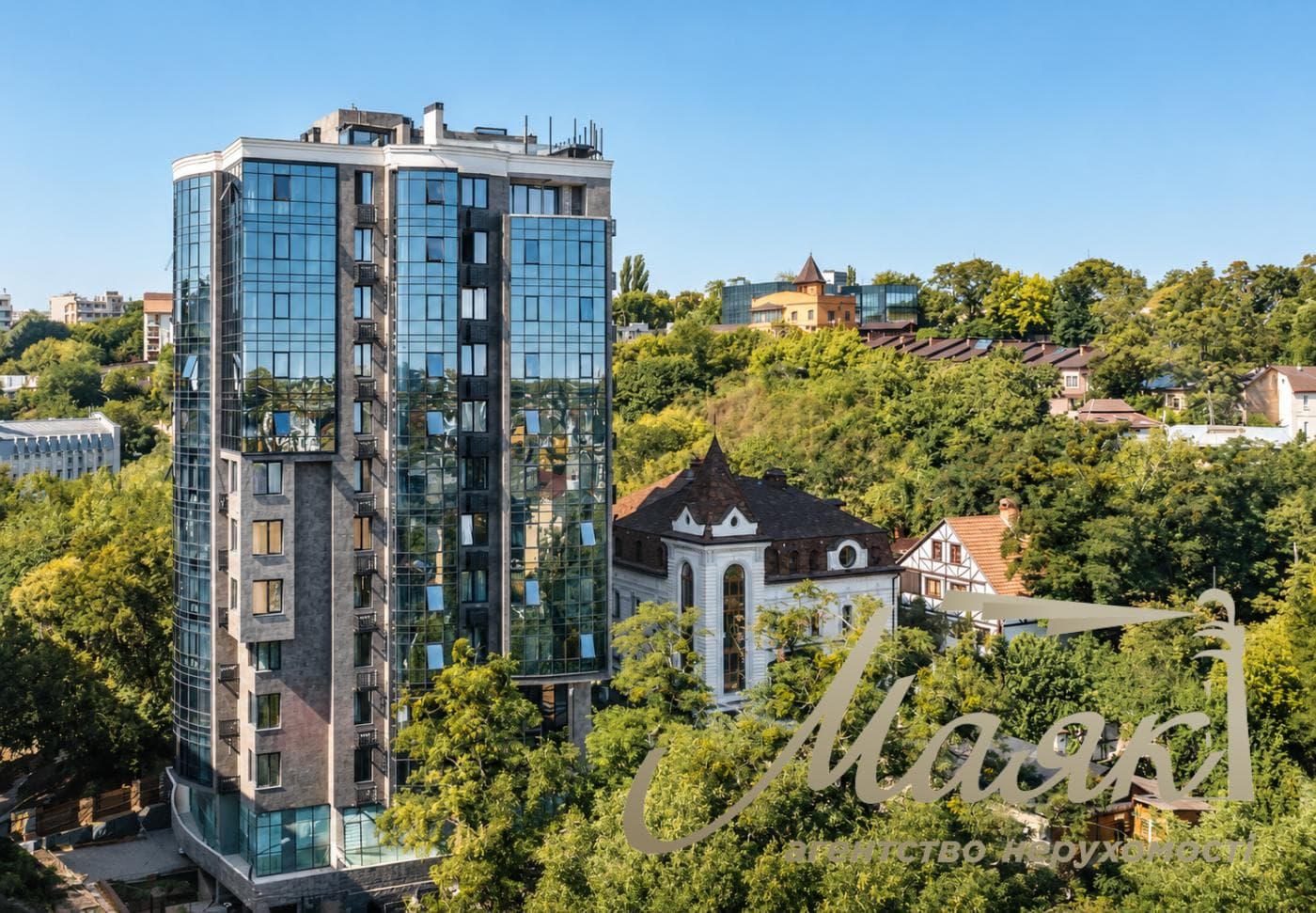 3-room apartment for sale, 91 m², in the “Exon” residential complex, downtown Kyiv, Shevchenkivskyi District, 2/1 Mirna St.