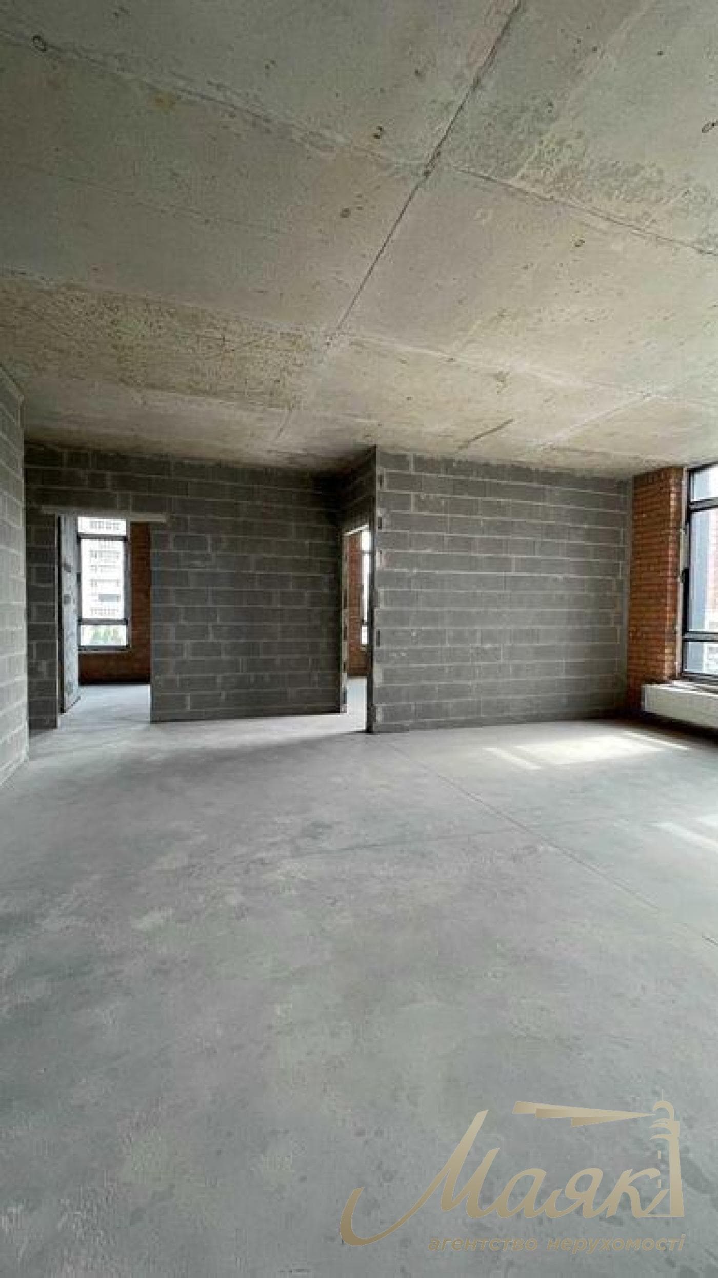 Продаж 4-кімнатної квартири ЖК Трініті, вул. Тютюнника