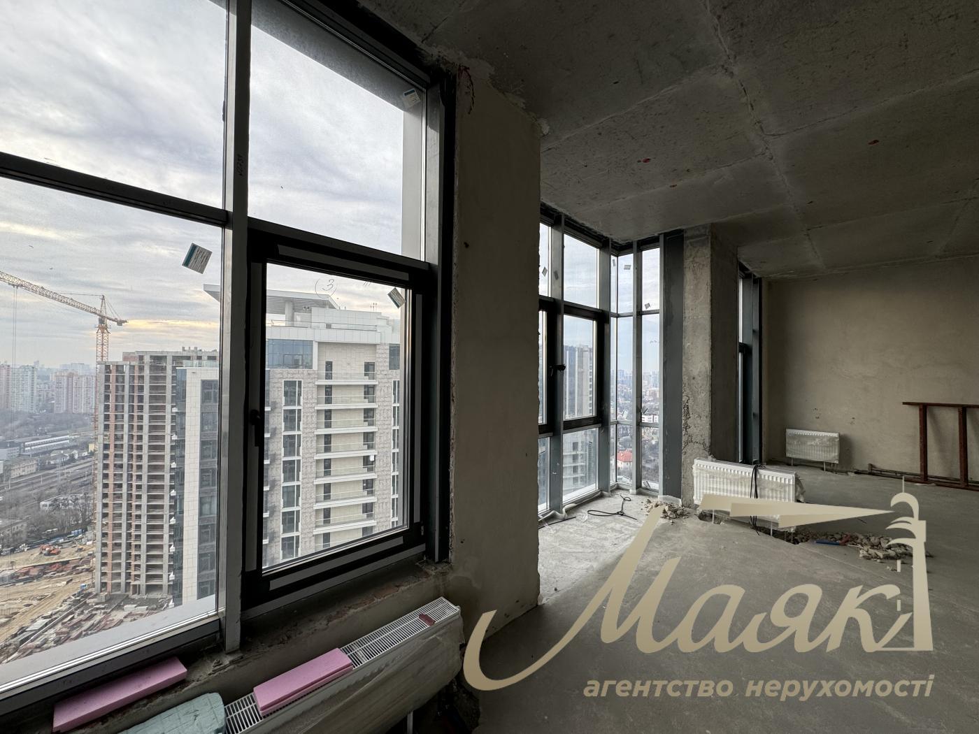 Sale of apartment/penthouse with view in residential complex Novopecherskie Lipki, Andreya Verkhoglyada street, Pechersky district, Kyiv