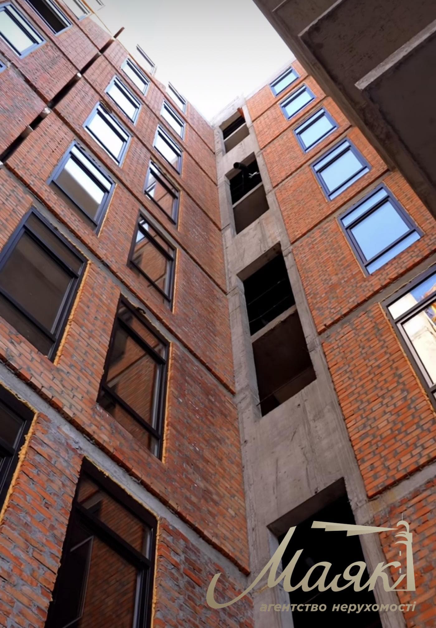 Продаж 2-кімнатної квартири площею 46,88 м² у клубному будинку OLEGIV PODIL/Олегівський, вул. Олегівська, 36, Поділ, Центр, Київ