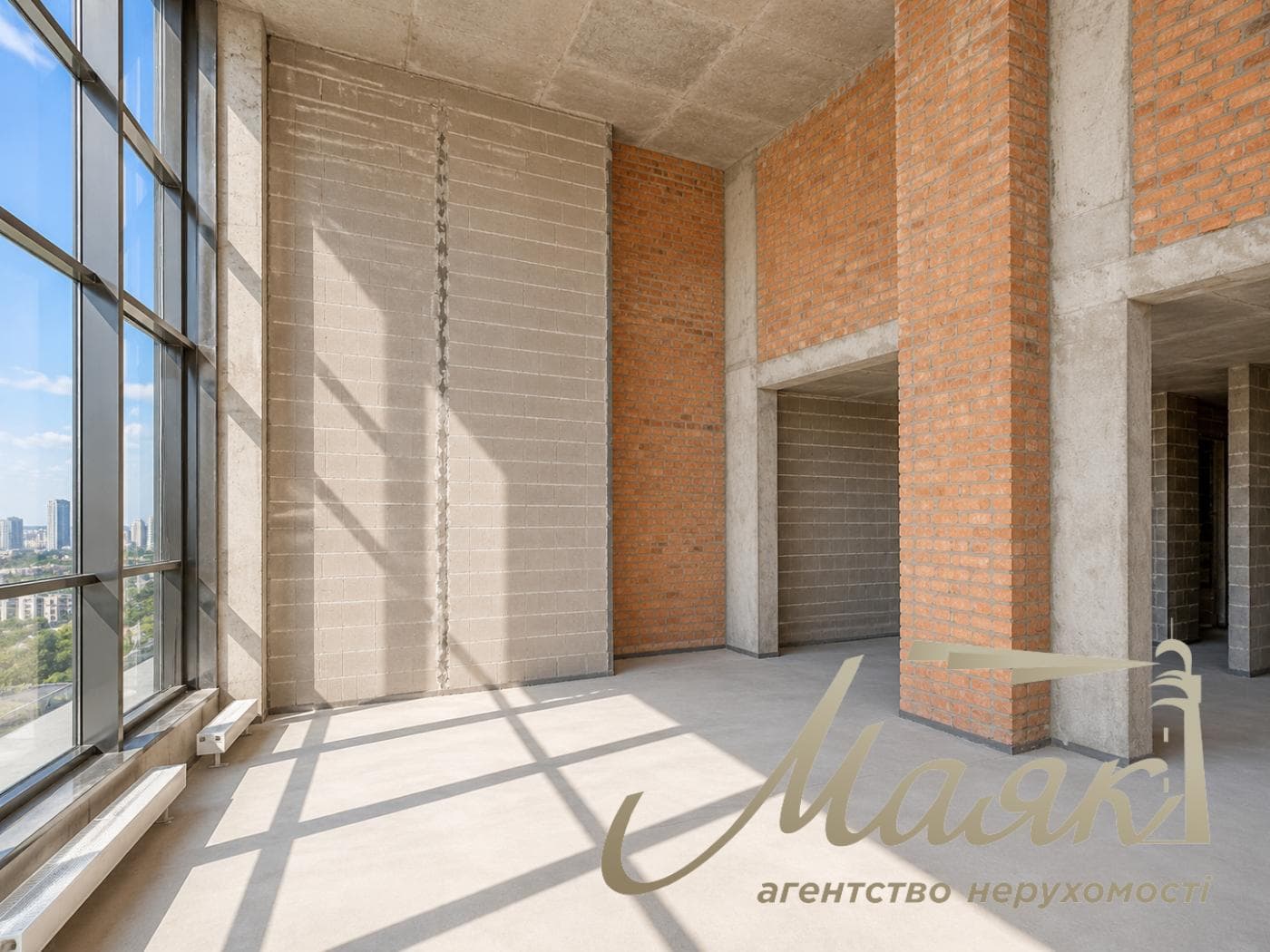Продаж унікального пентхауса 212 м2 з панорамною терасою в ЖК TRIIINITY, Київ