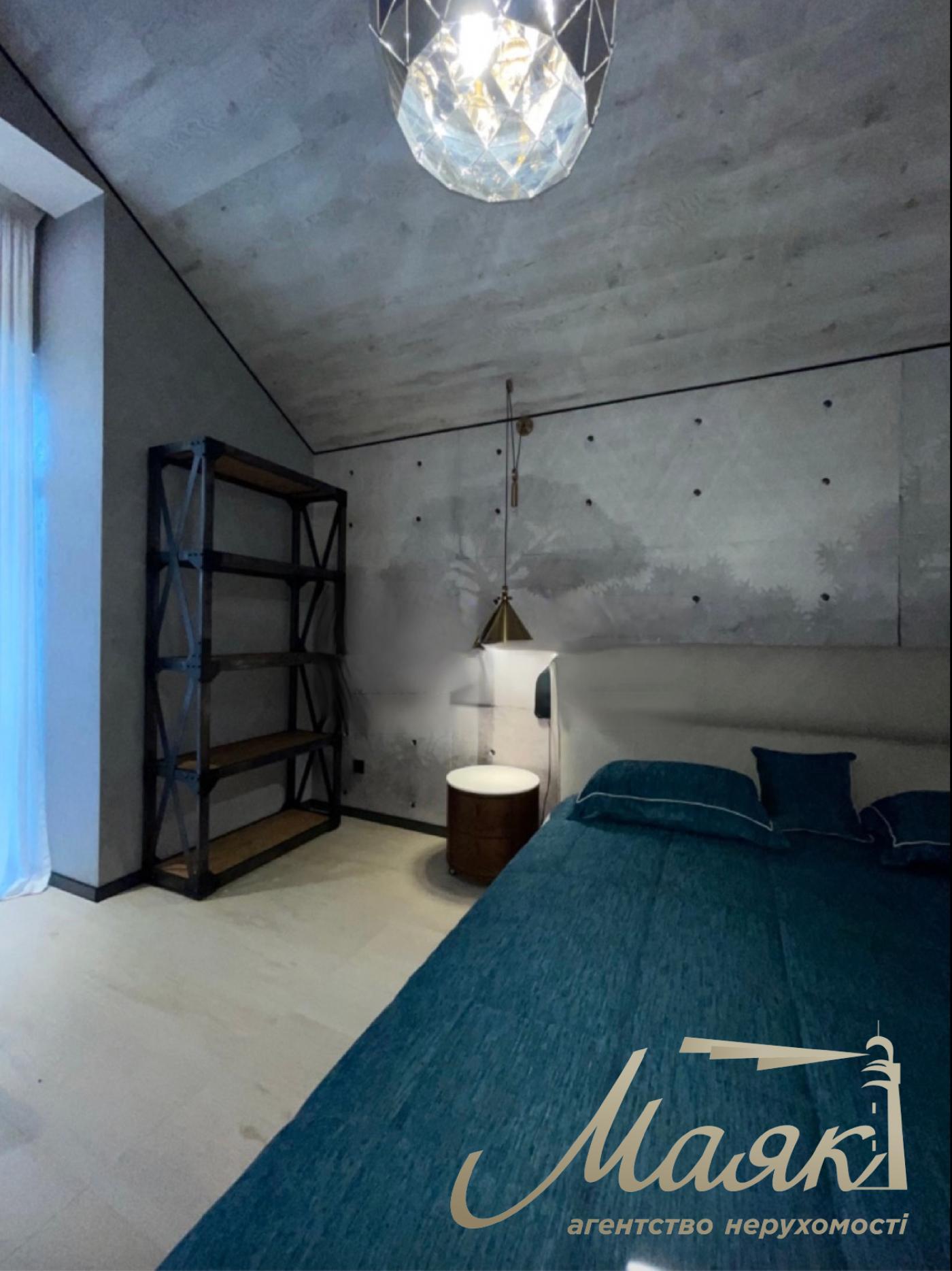 Продажа дома 400м2 в с.Плюты