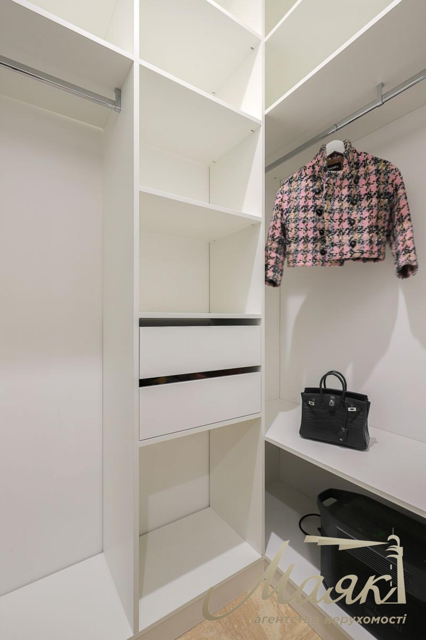 Продаж 3к квартири в ЖК Новопечерські Липки