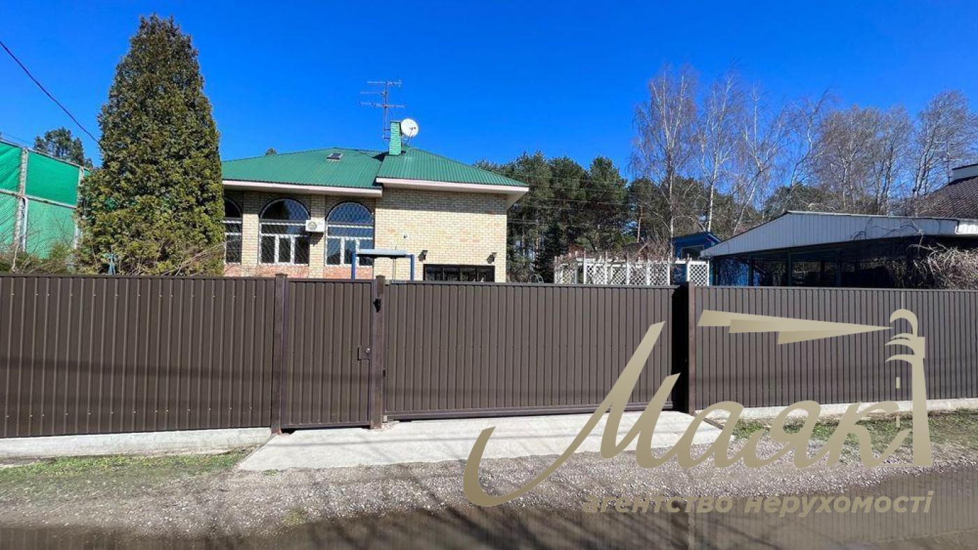 Продаж 2х-поверхового будинку 223м2 в с.Козин, вул. Старокиївська, 23.2 сотки землі, Обухівський район, Київська область