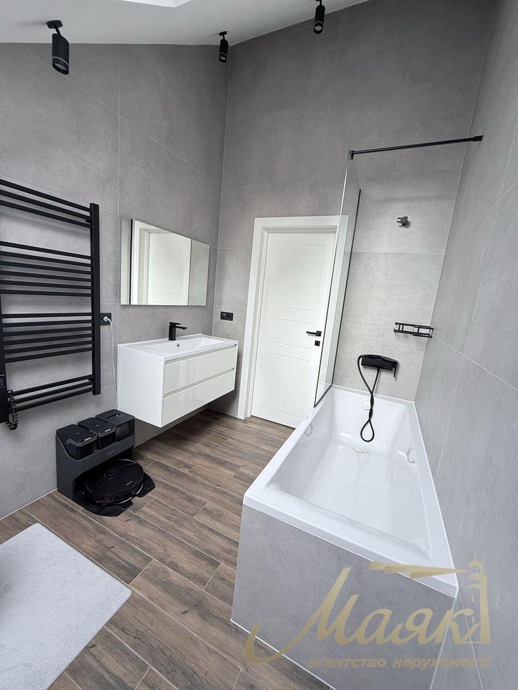 Продаж 2-х поверхового будинку 228м2, КМ Нова Ходосівка, Ходосівка