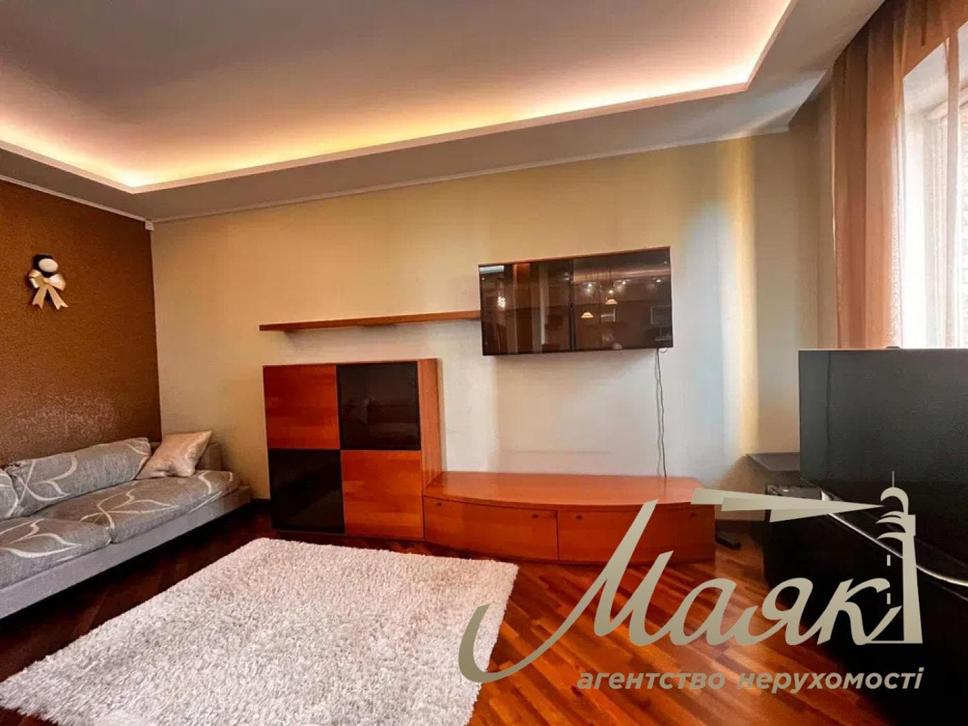 3-Bedroom Apartment for Rent at 6 Ivasyuka Ave., Obolon