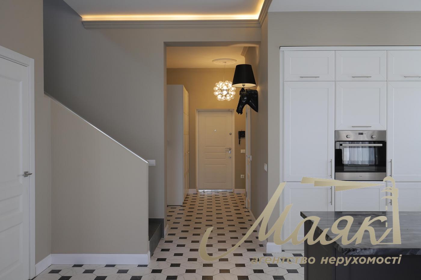 Продаж будинку в с. Гатне, Київська область, одеський напрямок