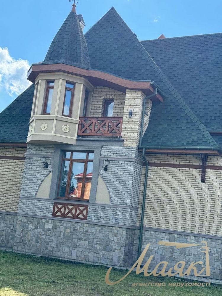 Продаж будинку площею 298 м² з чорновим ремонтом, 8 соток землі на березі Дніпра, Оболонь, кооператив «Чорнобилець»