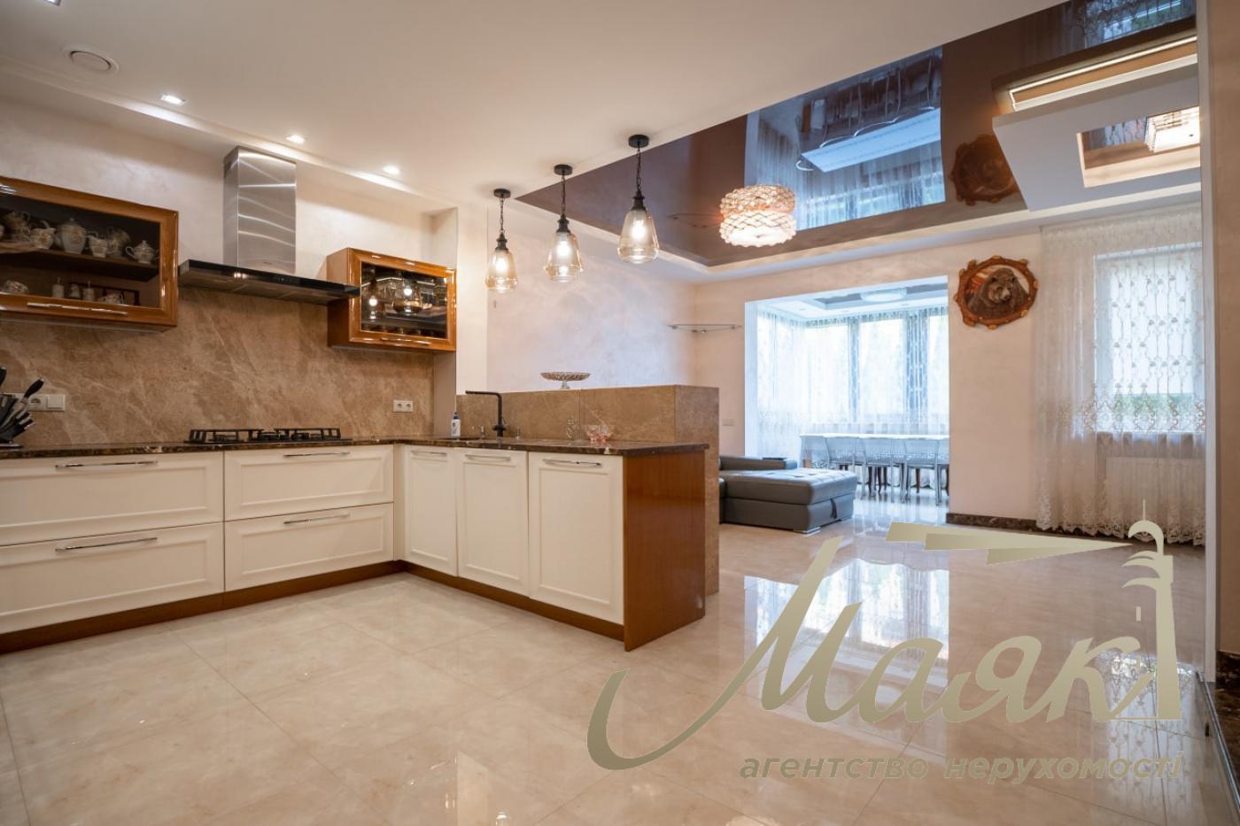 Продаж будинку/таунхауса 200м2 Оболонь, Київ