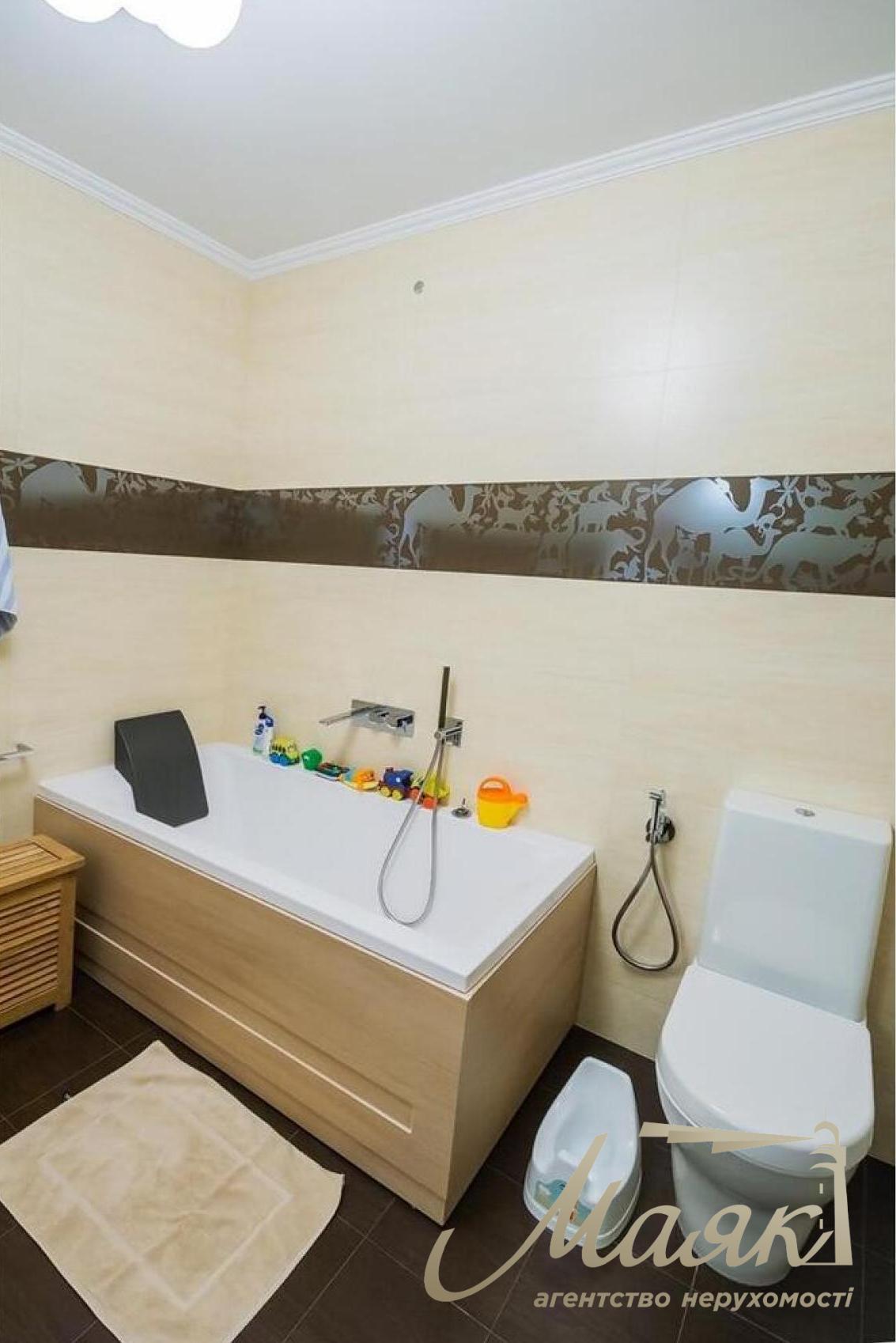 Продаж 3х кімн. квартири 195 м2 в ЖК Липська вежа, вул. Інститутська 18а