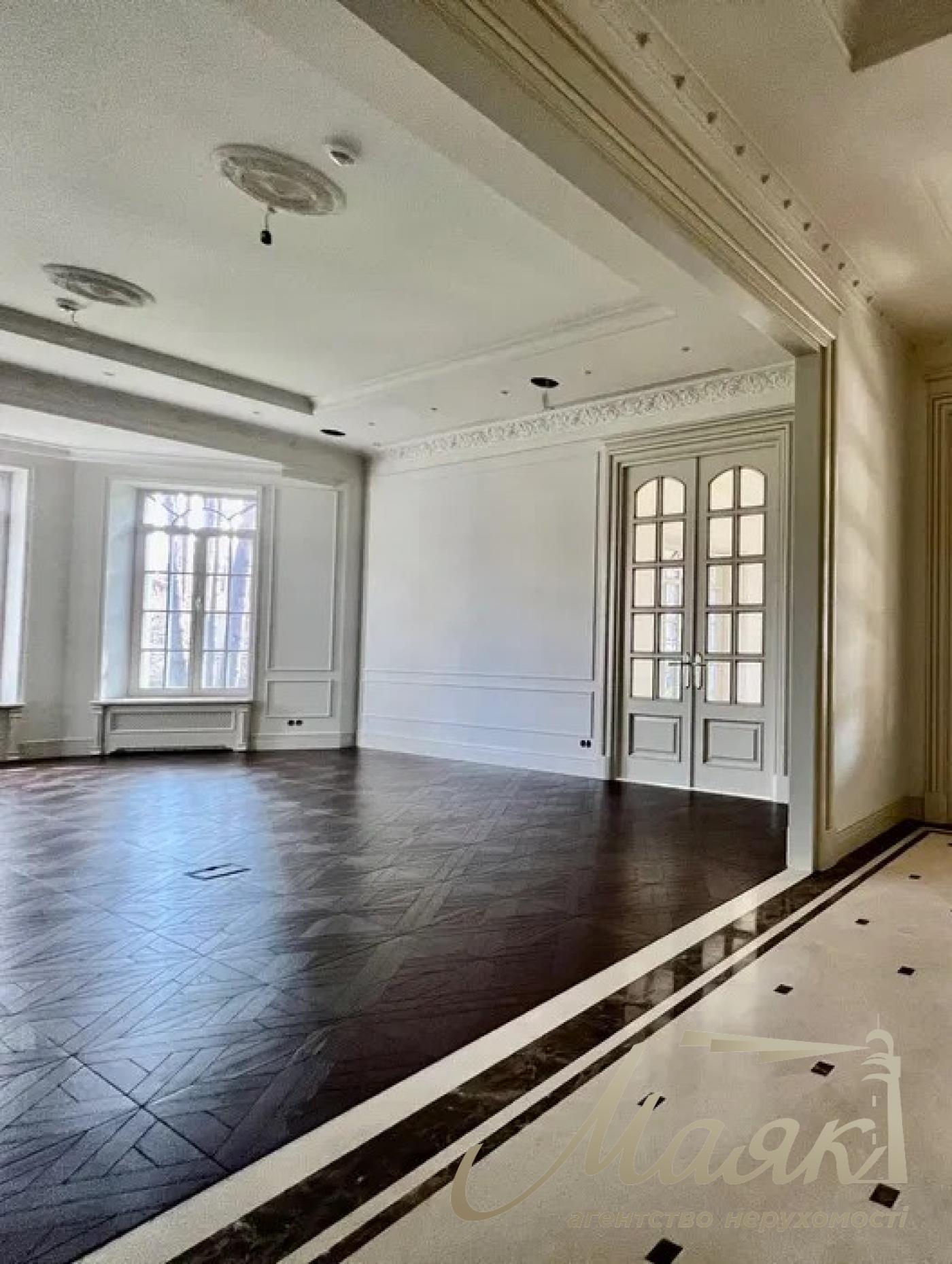 Продаж будинку з ремонтом у лісі, Рудики, Обухівський район, Конча-Заспа. Ділянка 80 соток.